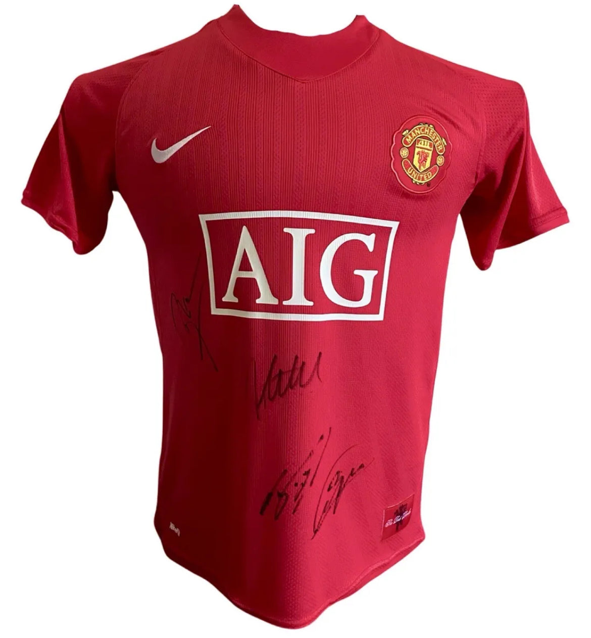 Man United Signed Retro Jersey By Darren Fletcher Roy Keane Luis Nani Evra