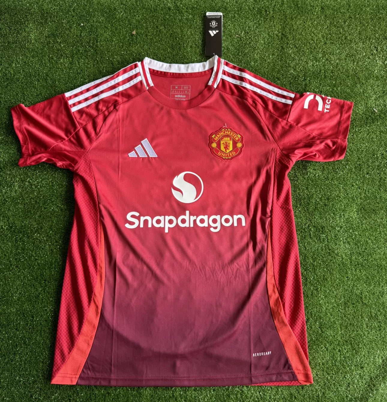 Kobbie Mainoo Signed Manchester United 2024/2025 Home Shirt