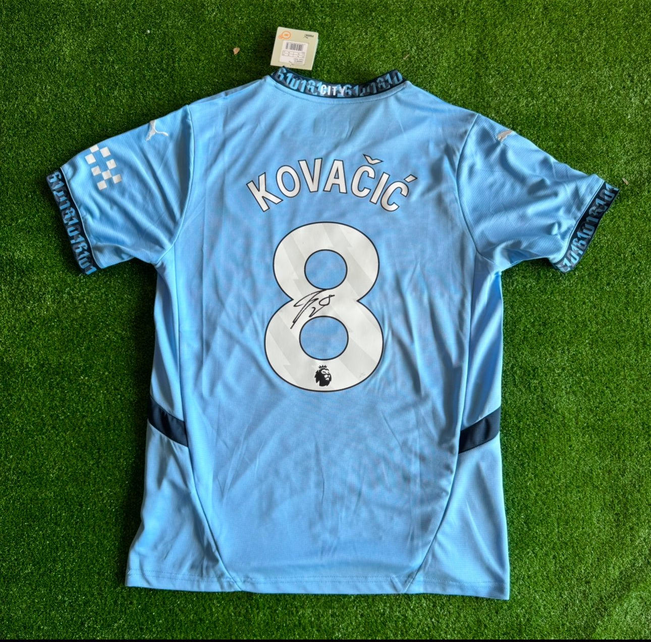 Mateo Kovačić Signed Manchester city 2023/2024 Home Shirt