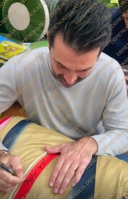 Autographed/Signed Gianluigi Buffon Italy Auto Soccer Jersey PRIVATE SIGNING