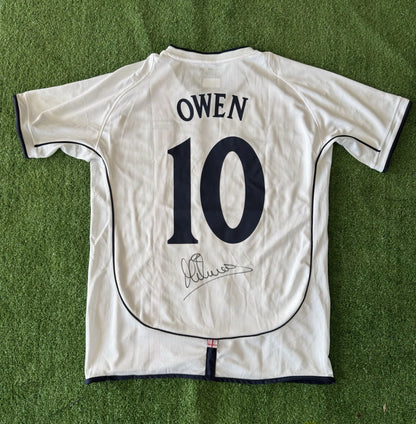 England 2001 Number 10 Retro Home Shirt Signed Michael Owen