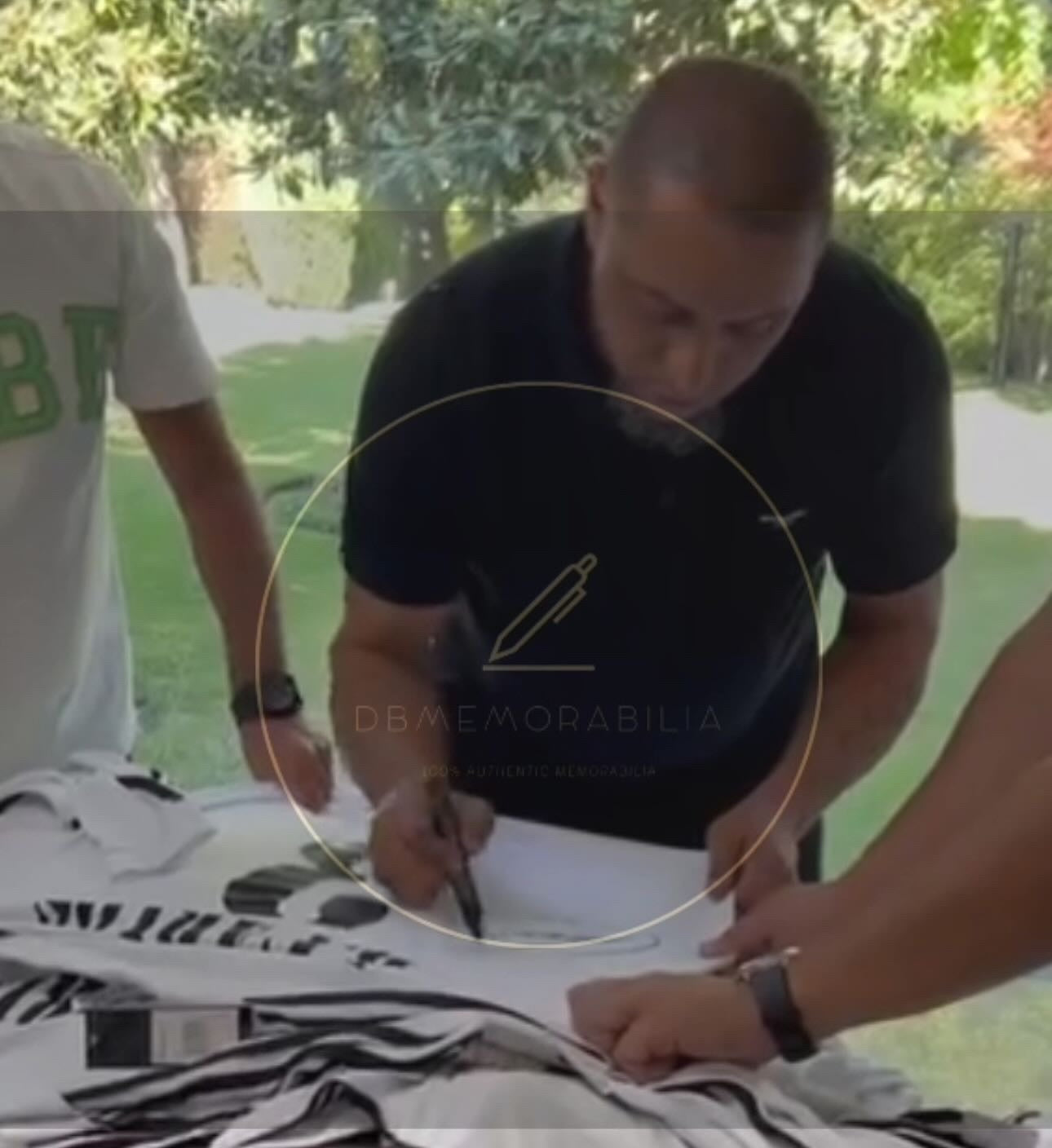 Roberto Carlos Signed Autographed Real Madrid 2006/07 Away Jersey