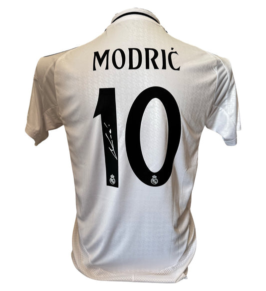 Luka Modrić signed 24/25 Real Madrid Home Shirt